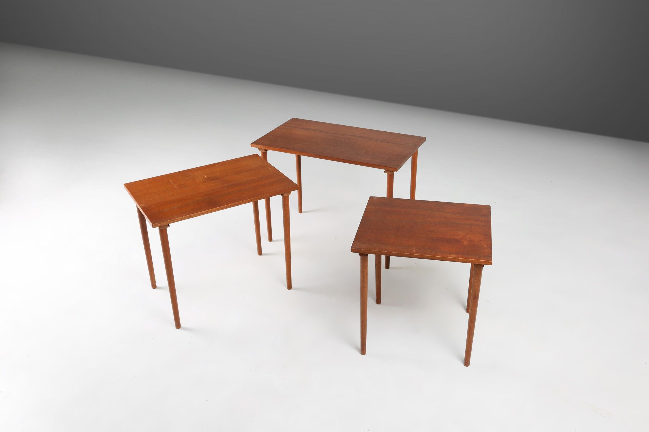 Set of 3 Scandinavian Teak Nesting Tables, Denmark 1960sthumbnail
